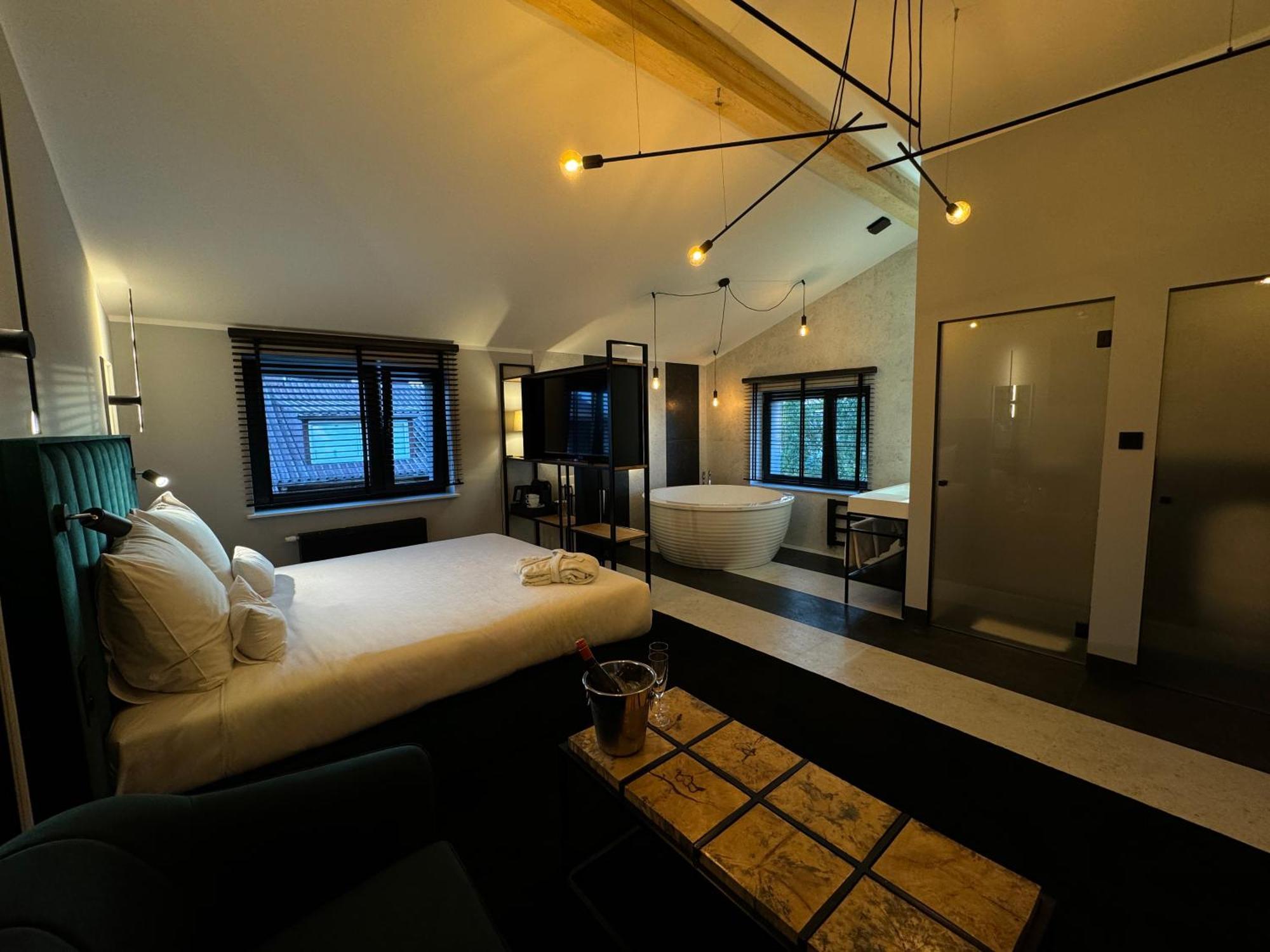 Amber Blue Wellness & Spa (Adults Only) Карвіа Екстер'єр фото